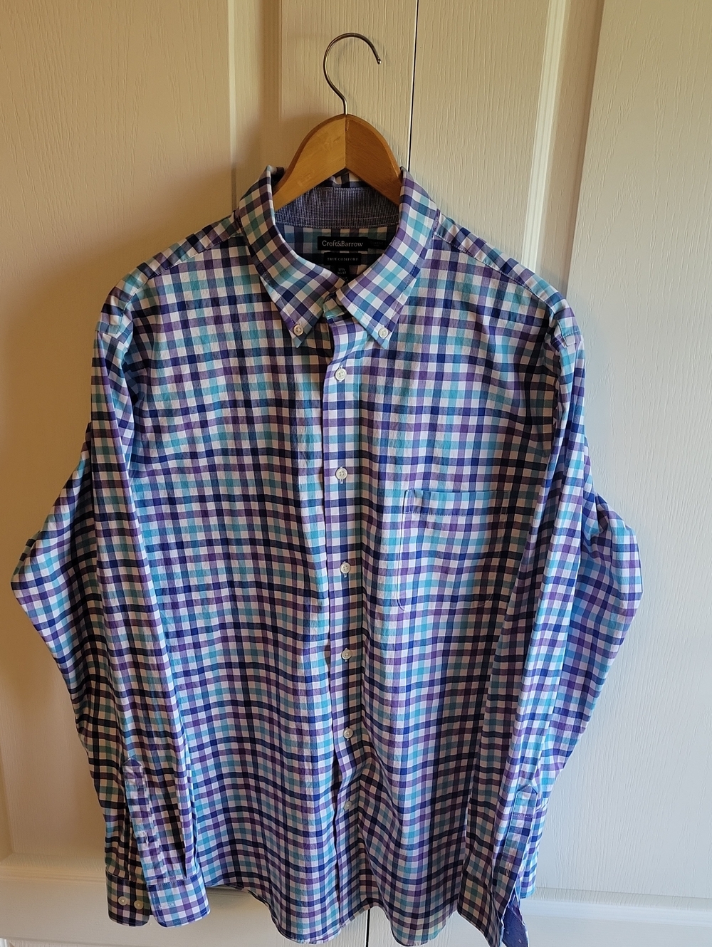 Crafts & Barrow True Comfort Checkered Button Down in Blue & Purple Size 171⁄2 /